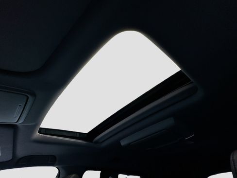 Used 2018 Honda Odyssey Touring image 14