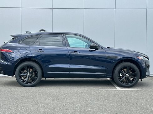 Used 2025 Jaguar F-PACE R-Dynamic S image 6