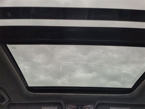 Used 2016 Toyota Highlander Limited Platinum image 23