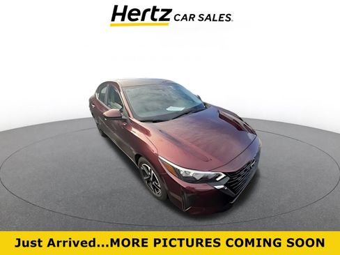 Used 2025 Nissan Sentra SV image 1