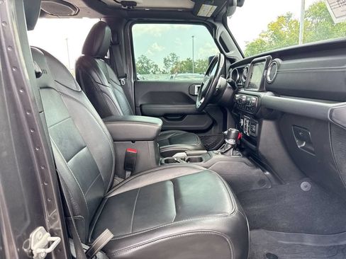 Used 2021 Jeep Gladiator Overland w/ Popular Equipment Package AWD/4WD image 22