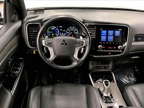 Used 2022 Mitsubishi Outlander SEL image 5