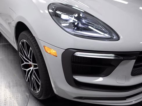 Used 2026 Porsche Macan S AWD/4WD image 12