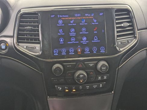Used 2019 Jeep Grand Cherokee High Altitude RWD image 17