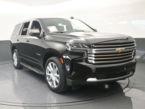 Used 2023 Chevrolet Tahoe High Country AWD/4WD image 9