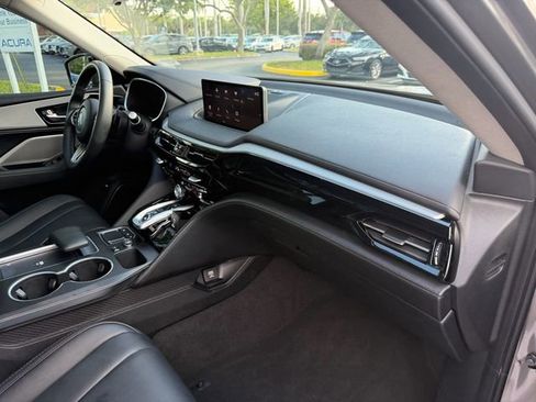 Used 2023 Acura MDX FWD image 15