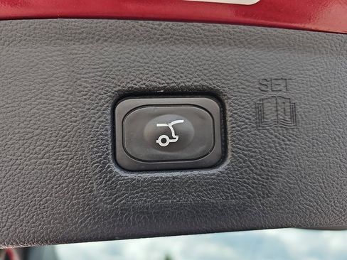 Used 2019 Ford Edge Titanium w/ Class II Trailer Tow Package image 13