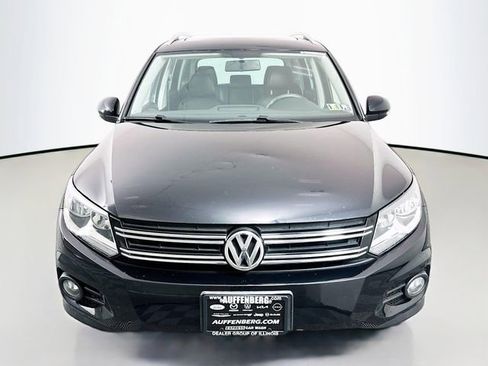Used 2013 Volkswagen Tiguan SE image 2