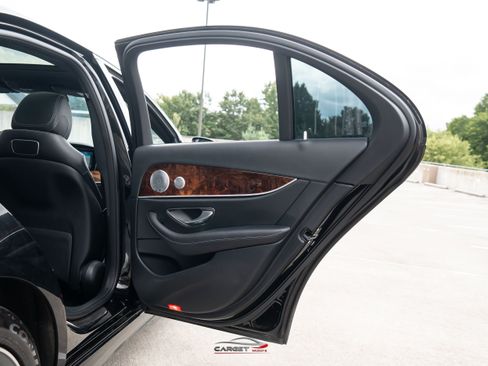 Used 2019 Mercedes-Benz E 300 4MATIC w/ Premium 1 Package image 40