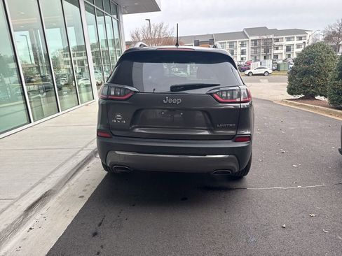 Used 2019 Jeep Cherokee Limited image 6
