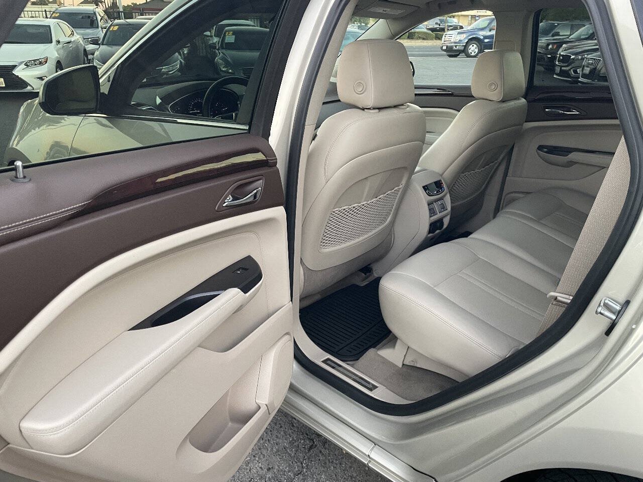 Used 2013 Cadillac SRX Premium AWD/4WD image 12
