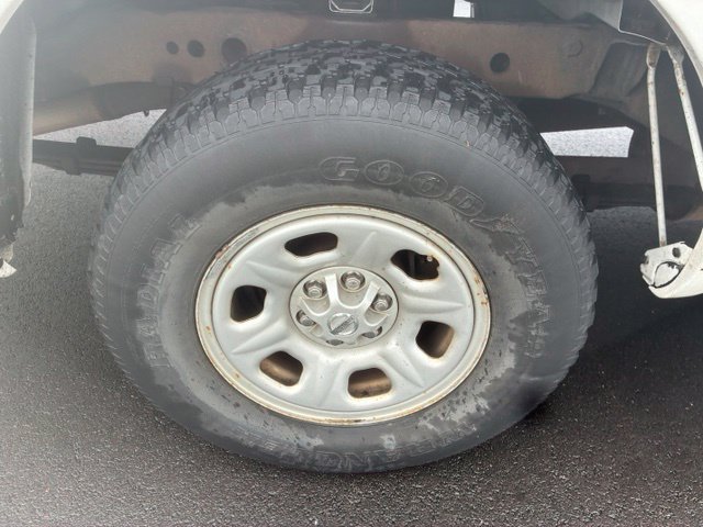 Used 2014 Nissan Frontier S RWD image 9
