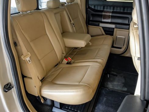 Used 2017 Ford F250 Lariat w/ Lariat Ultimate Package image 32