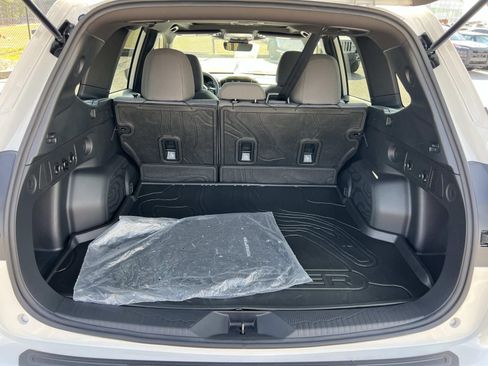 Used 2025 Subaru Forester Premium w/ Convenience Package #1 image 18