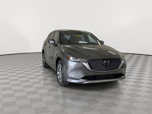 Used 2025 MAZDA CX-5 Signature image 2