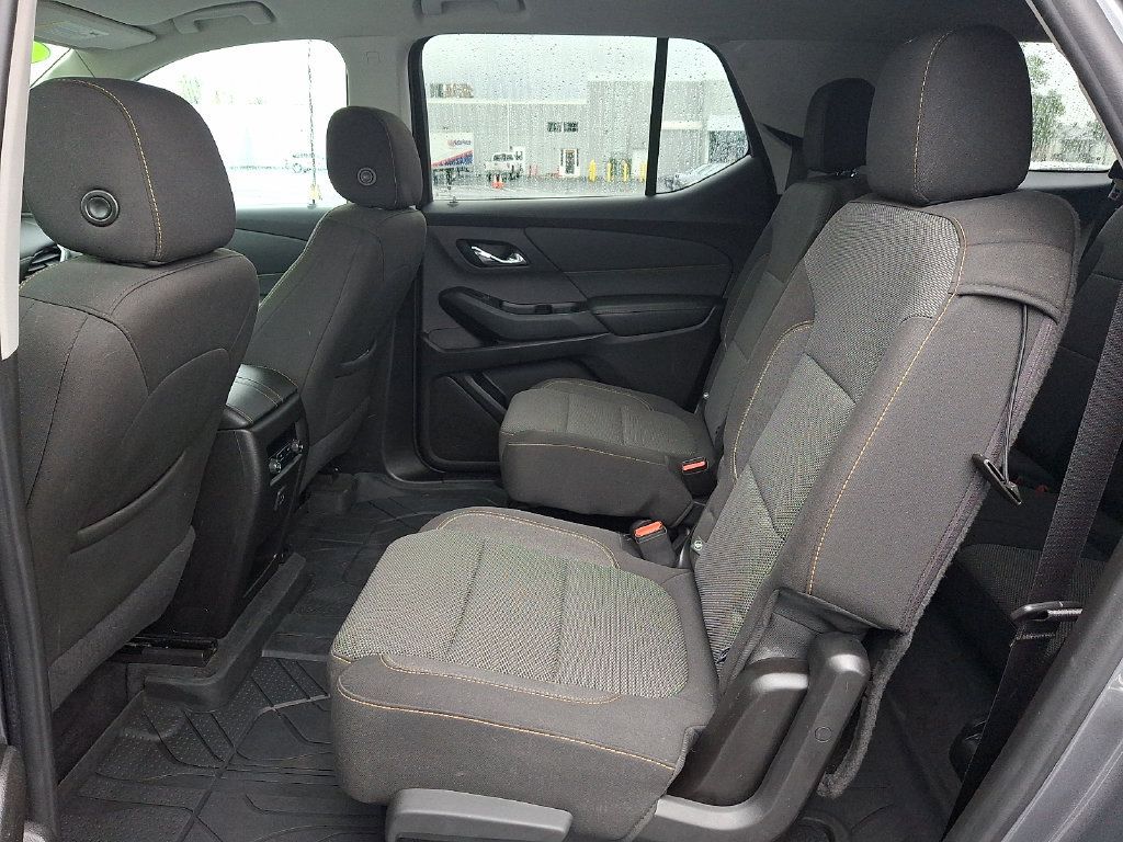 Used 2020 Chevrolet Traverse LT w/ LPO, Floor Liner Package AWD/4WD image 10