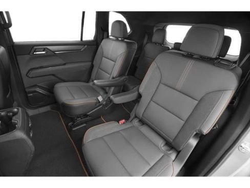 Used 2024 GMC Acadia AT4 w/ Luxury Package AWD/4WD image 12