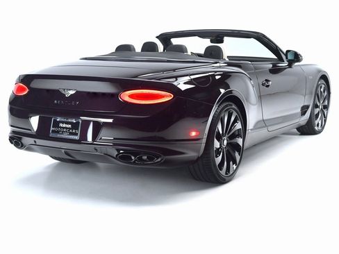 Used 2024 Bentley Continental GT V8 image 4