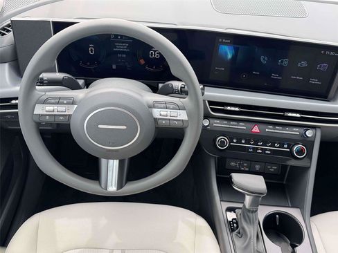 New 2026 Hyundai Sonata SE FWD image 17