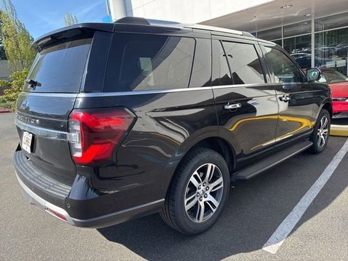 Used 2024 Ford Expedition Limited AWD/4WD image 5