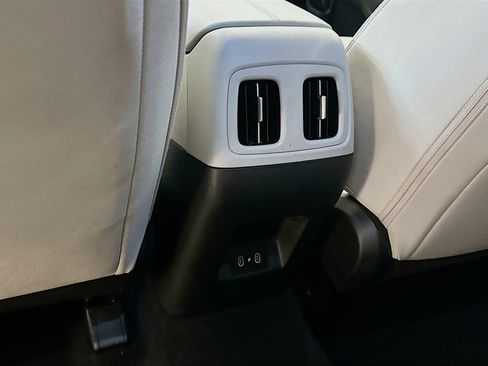 Used 2025 Hyundai Tucson SEL AWD/4WD image 27