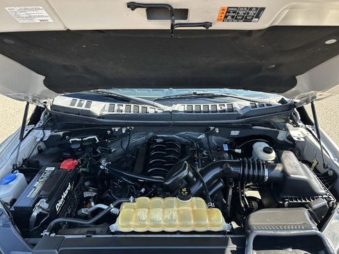 Used 2017 Ford F150 Lariat image 32