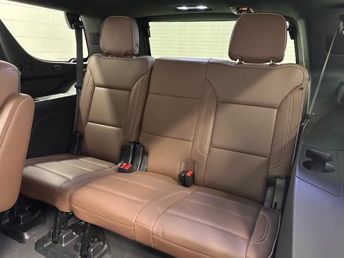 Used 2023 Chevrolet Tahoe High Country image 17