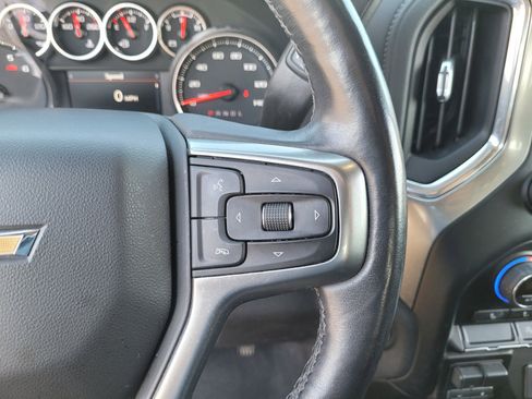 Used 2021 Chevrolet Silverado 1500 LT w/ Z71 Off-Road Package AWD/4WD image 22