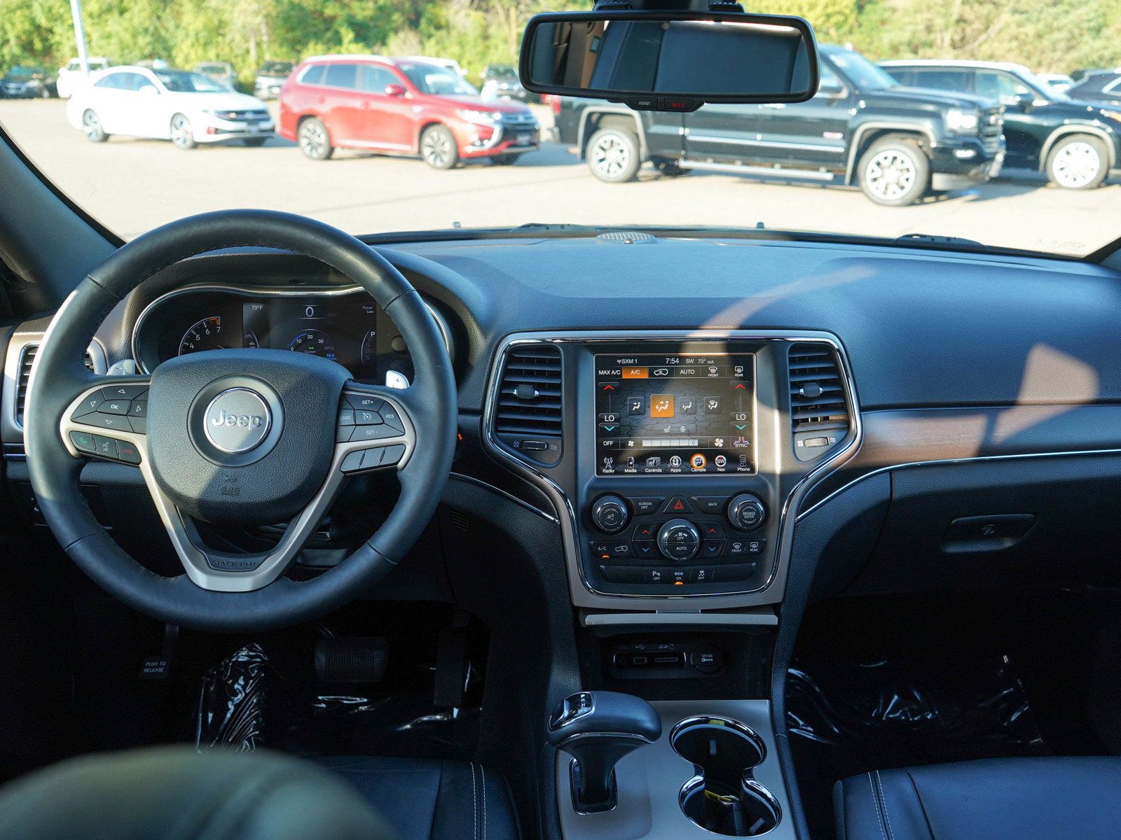 Used 2014 Jeep Grand Cherokee Limited w/ Trailer Tow Group IV AWD/4WD image 16