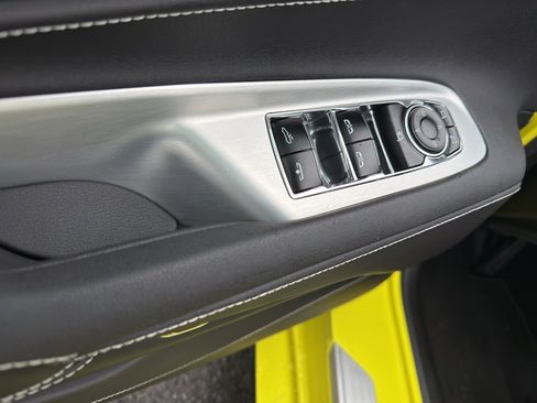 Used 2023 Chevrolet Corvette Stingray Preferred Conv w/ Z51 Performance Package image 18