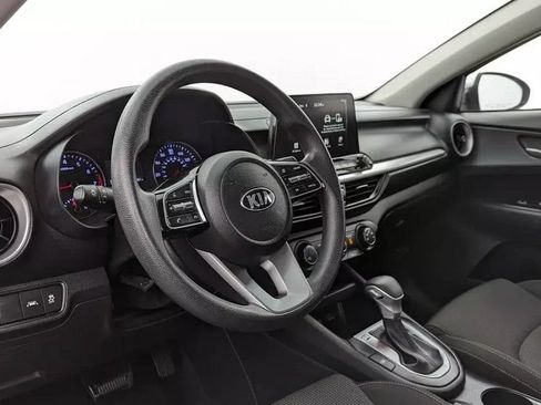 Used 2021 Kia Forte LXS FWD image 14