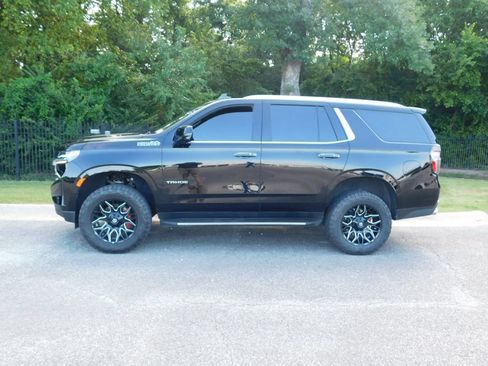 Certified 2022 Chevrolet Tahoe High Country AWD/4WD image 2
