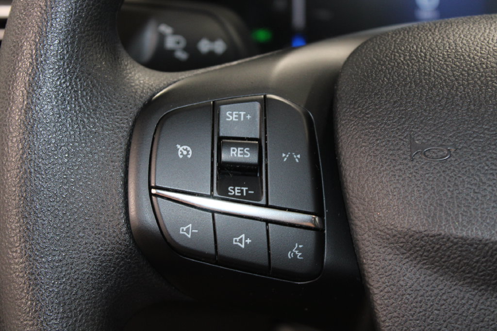 Used 2025 Ford Escape Active AWD/4WD image 31