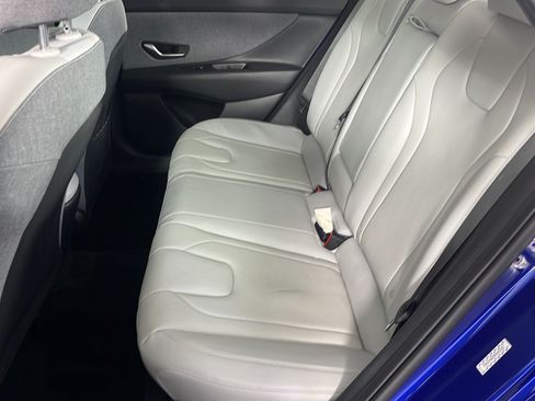 Used 2023 Hyundai Elantra Limited FWD image 29