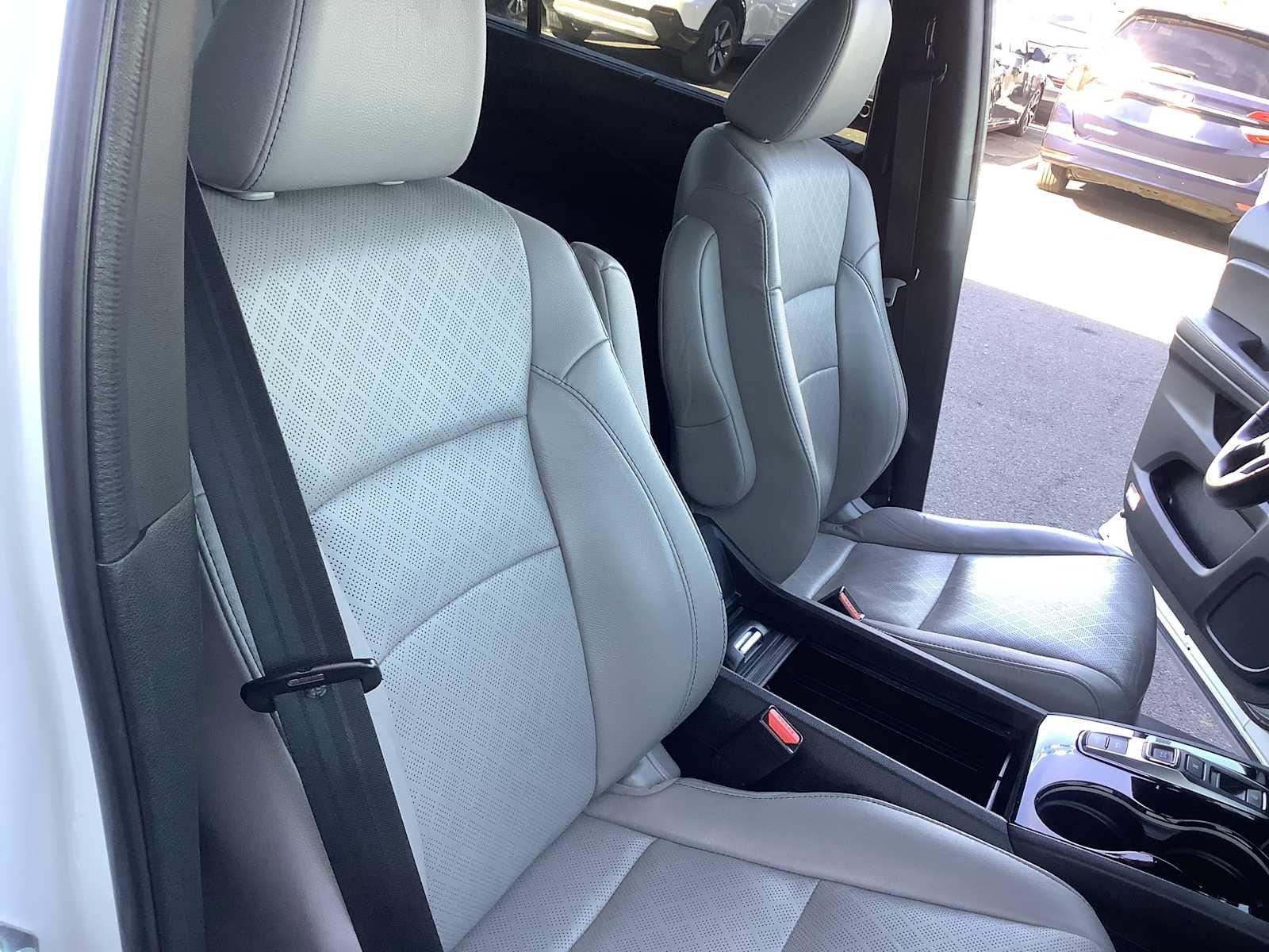 Used 2022 Honda Passport Elite image 13