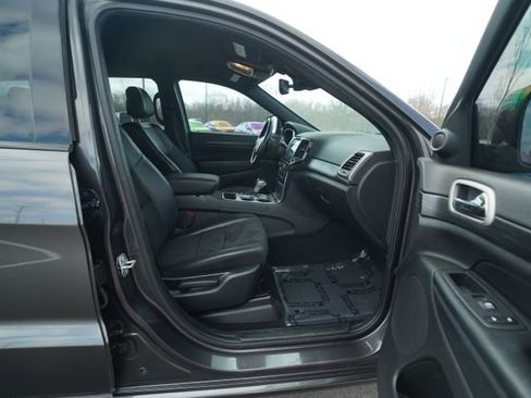 Used 2020 Jeep Grand Cherokee Altitude image 19