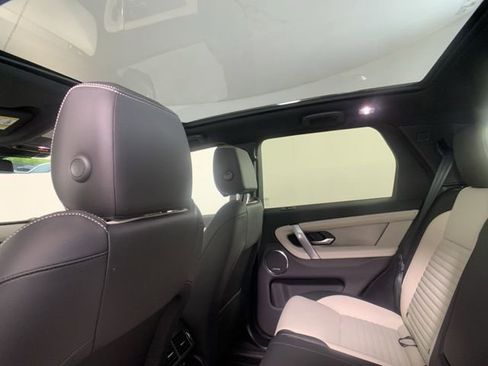 Certified 2024 Land Rover Discovery Sport Dynamic SE image 23