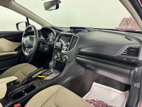 Used 2019 Subaru Impreza 2.0i Premium image 12
