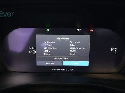 Used 2023 Volvo C40 P8 Recharge Ultimate image 7