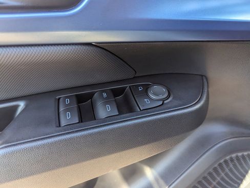 Used 2025 Chevrolet Equinox EV LT w/ Convenience Package image 29