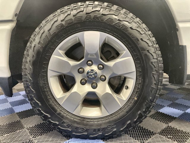 Used 2019 RAM 1500 Big Horn AWD/4WD image 10
