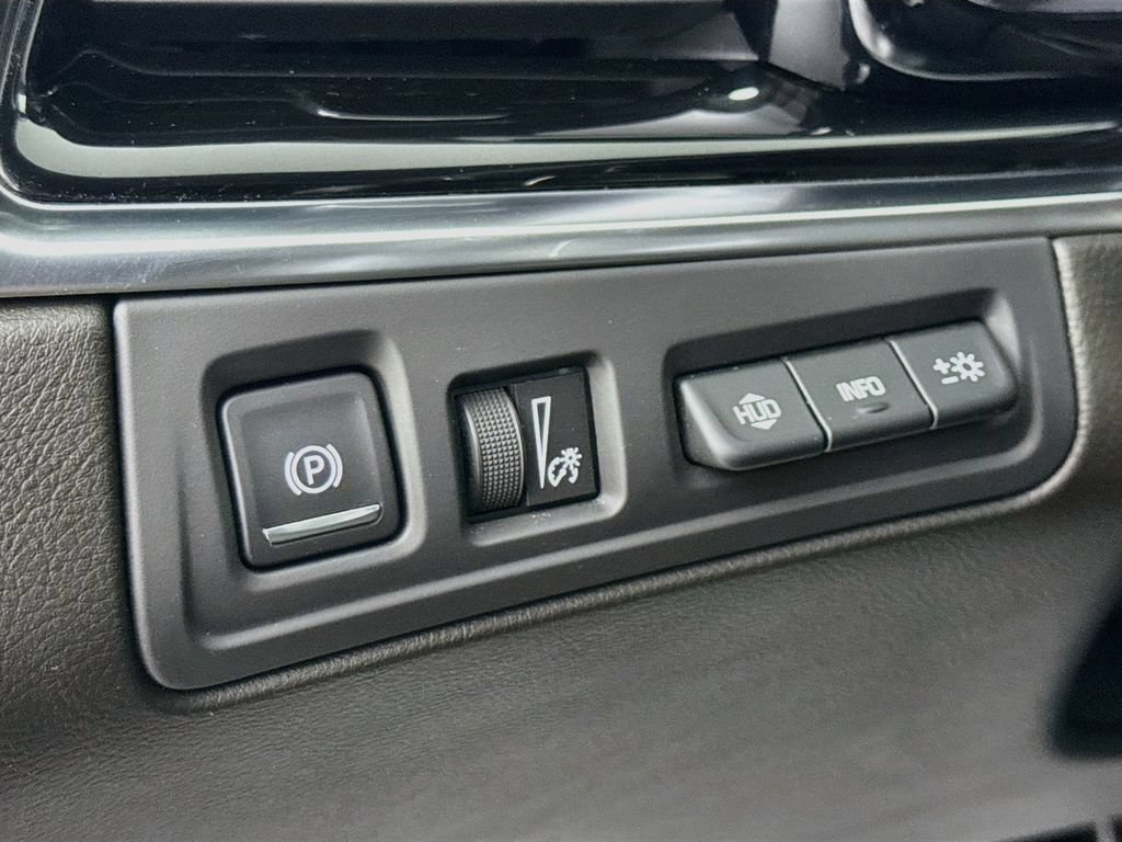 Used 2023 Cadillac XT6 Sport w/ Technology Package AWD/4WD image 11
