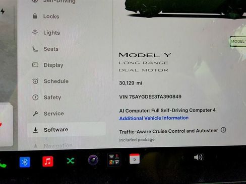 Used 2026 Tesla Model Y Long Range AWD/4WD image 15