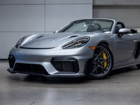 Certified 2025 Porsche 718 Boxster Spyder RS RWD image 23