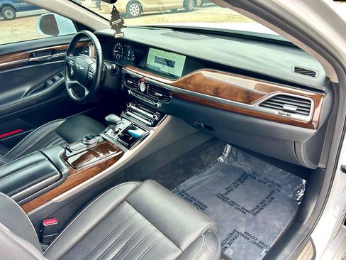 Used 2019 Genesis G90 5.0 Ultimate RWD image 17