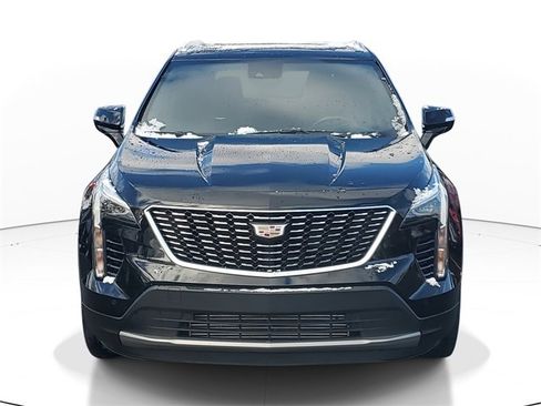 Certified 2023 Cadillac XT4 Premium Luxury w/ Cold Weather Package image 5
