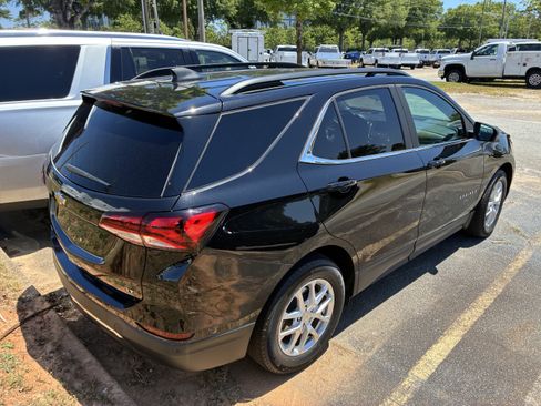 Used 2022 Chevrolet Equinox LT FWD image 8