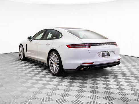 Certified 2018 Porsche Panamera 4S image 3