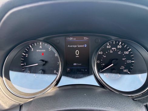 Used 2019 Nissan Rogue SL w/ Premium Package AWD/4WD image 34