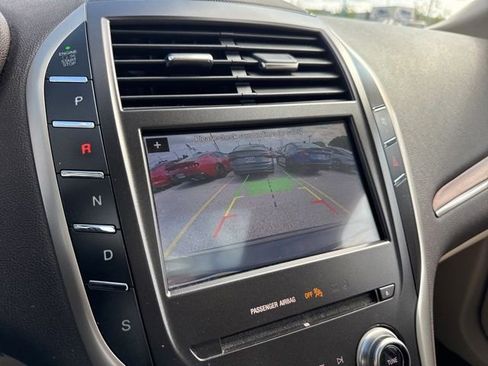 Used 2019 Lincoln MKC Select w/ Select Plus Package AWD/4WD image 35